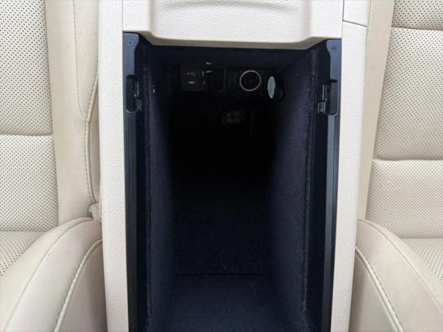 2014 Lexus ES 300h 300h