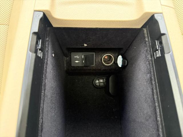 2014 Lexus ES 300h 300h