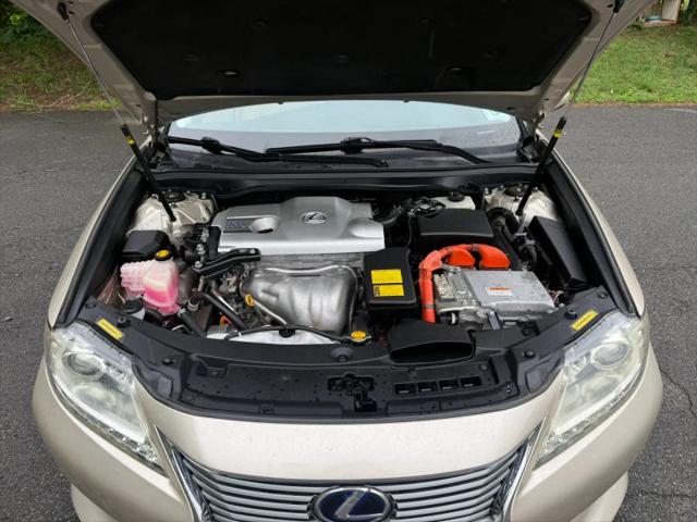 2014 Lexus ES 300h 300h