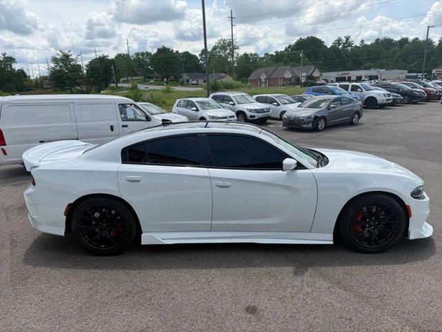 2016 Dodge Charger SRT Hellcat