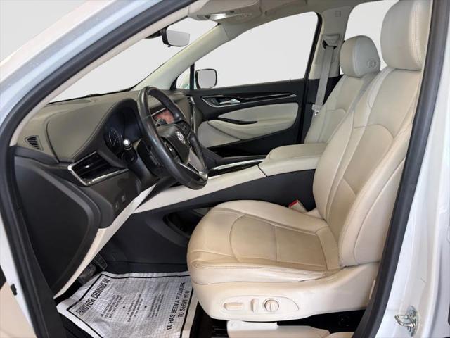 2022 Buick Enclave AWD Essence
