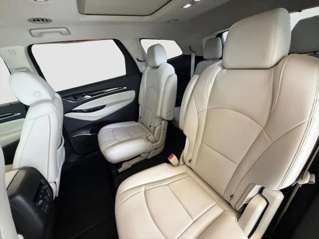 2022 Buick Enclave AWD Essence