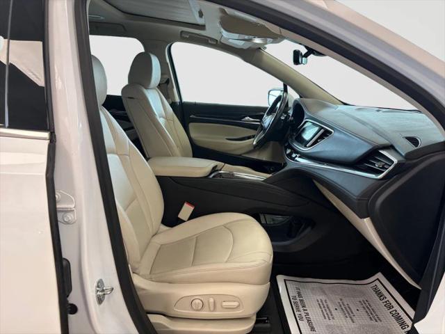 2022 Buick Enclave AWD Essence