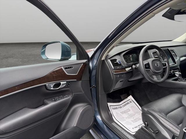 2019 Volvo XC90 T6 Momentum