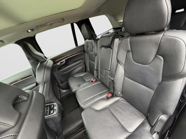 2019 Volvo XC90 T6 Momentum