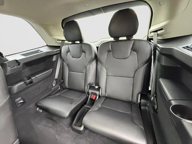 2019 Volvo XC90 T6 Momentum