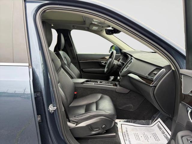 2019 Volvo XC90 T6 Momentum