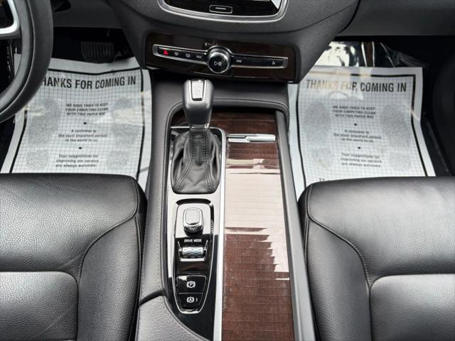 2019 Volvo XC90 T6 Momentum