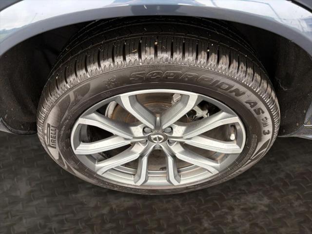 2019 Volvo XC90 T6 Momentum