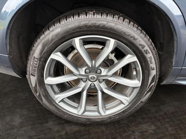 2019 Volvo XC90 T6 Momentum