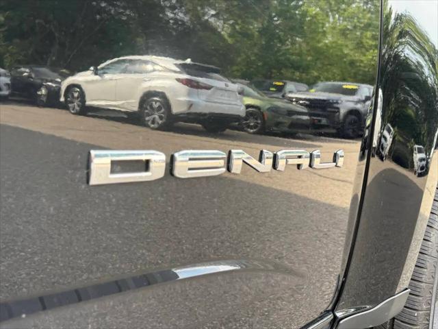 2021 GMC Canyon 4WD Crew Cab Short Box Denali
