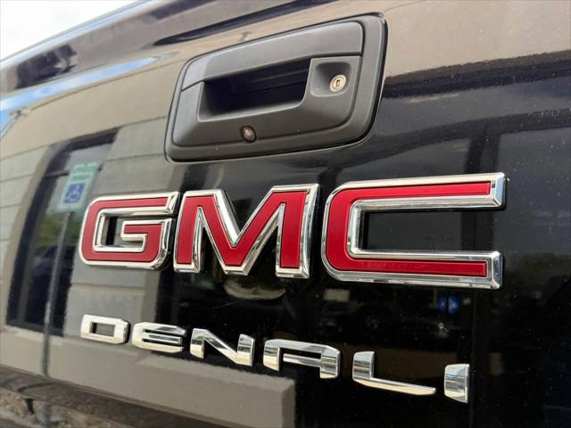 2021 GMC Canyon 4WD Crew Cab Short Box Denali
