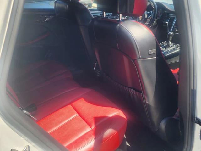 2015 Porsche Macan S