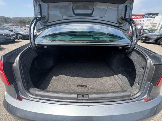 2016 Volkswagen Passat 1.8T S
