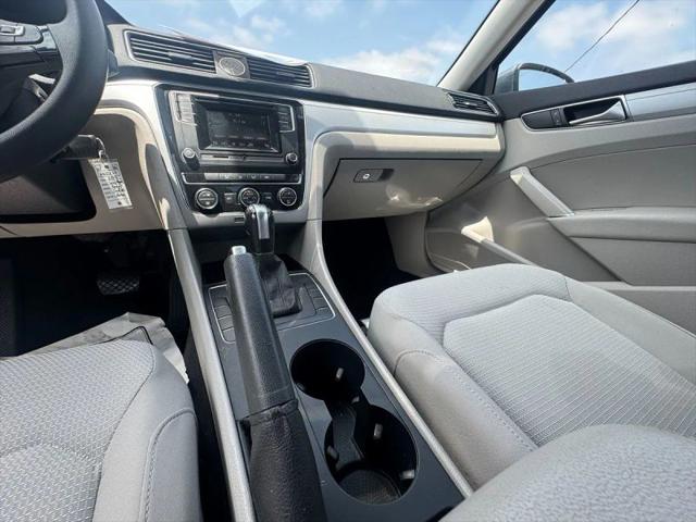 2016 Volkswagen Passat 1.8T S