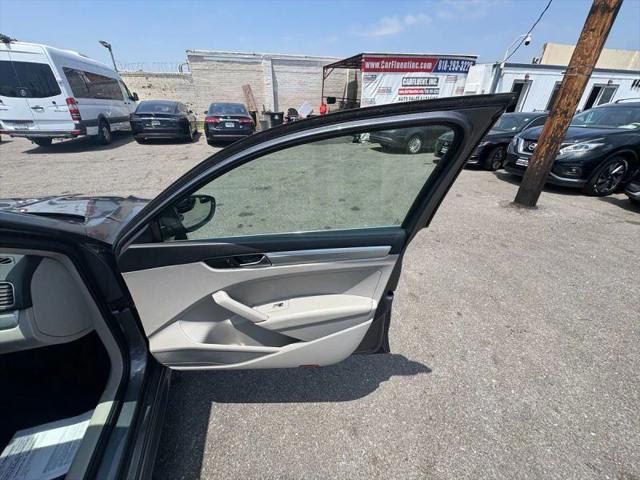 2016 Volkswagen Passat 1.8T S