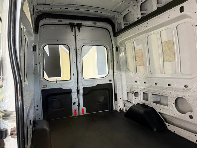 2015 Ford Transit w/Sliding Side Door w/LWB