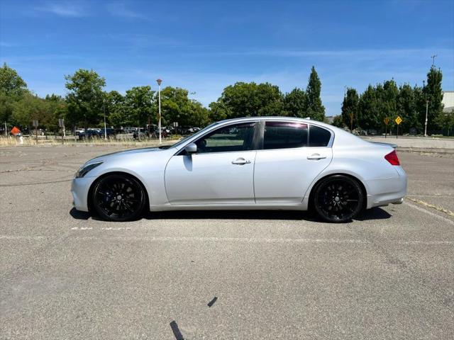 2015 INFINITI Q40 Base