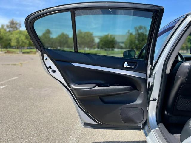 2015 INFINITI Q40 Base