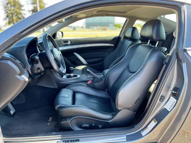 2015 INFINITI Q60 S