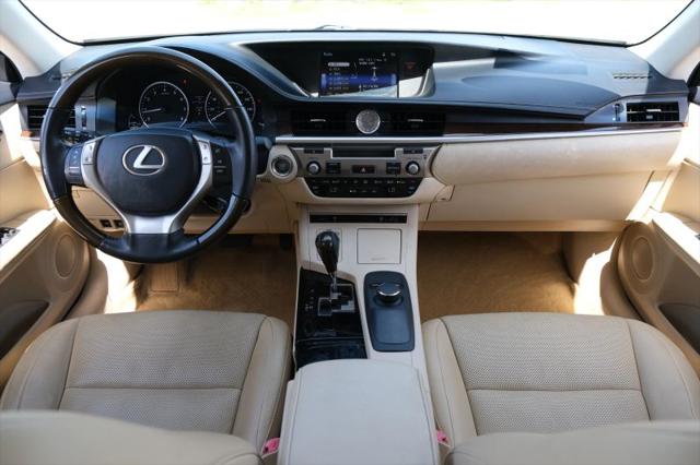 2015 Lexus ES 350 Crafted Line