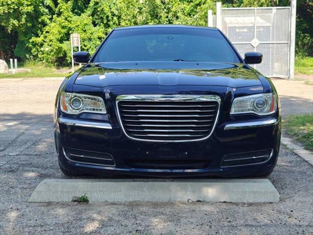 2014 Chrysler 300 300