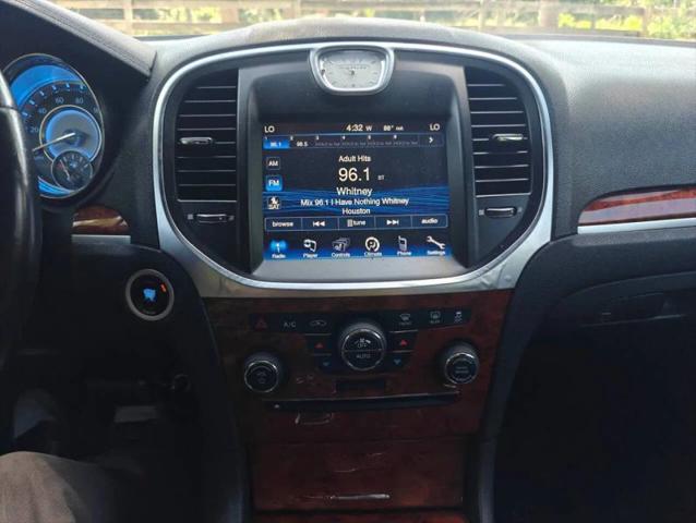 2014 Chrysler 300 300