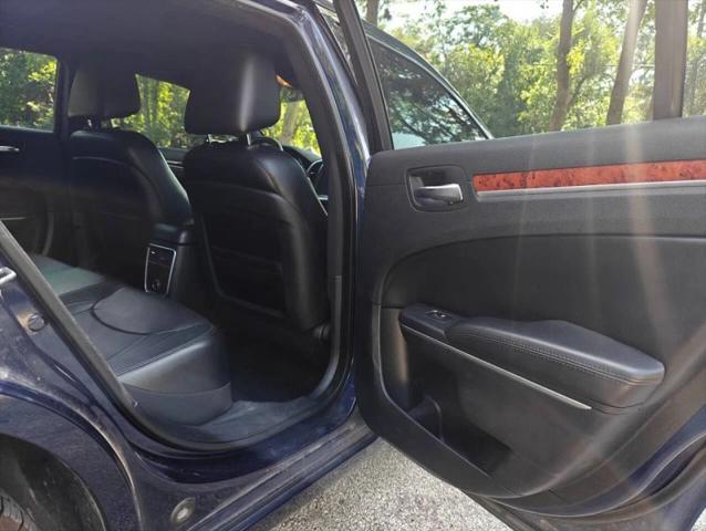 2014 Chrysler 300 300