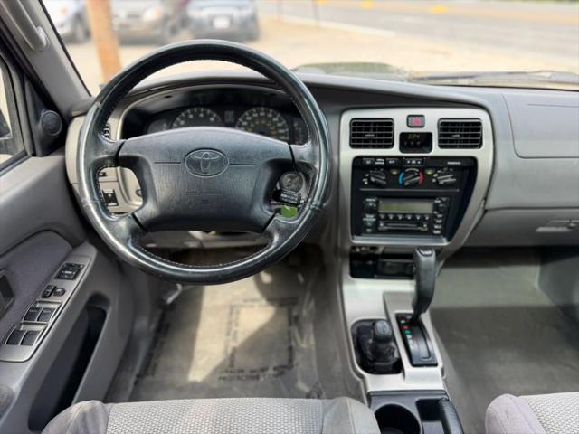 2002 Toyota 4Runner SR5 V6