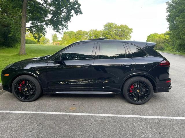 2017 Porsche Cayenne GTS