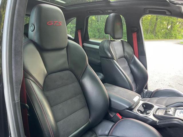 2017 Porsche Cayenne GTS
