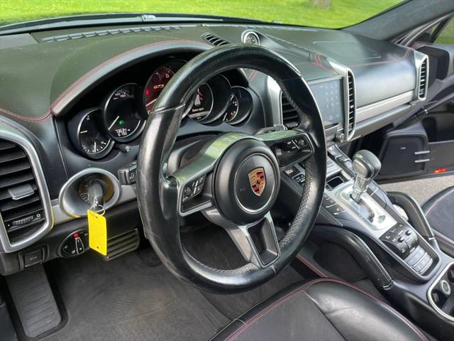 2017 Porsche Cayenne GTS
