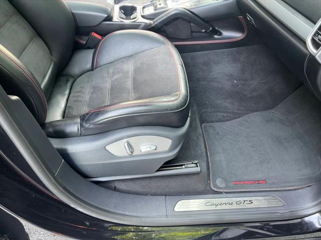 2017 Porsche Cayenne GTS