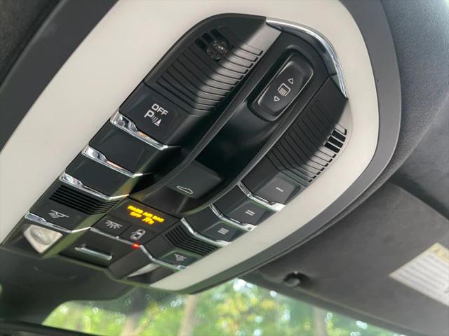 2017 Porsche Cayenne GTS