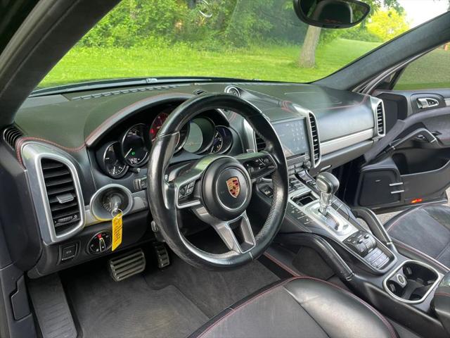 2017 Porsche Cayenne GTS
