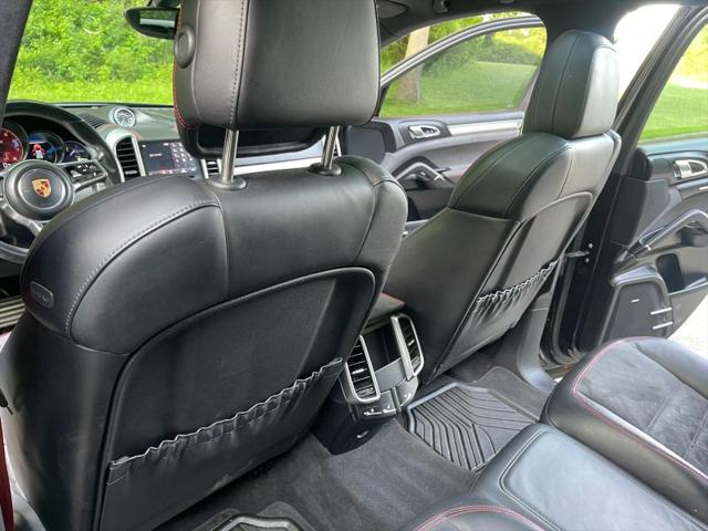 2017 Porsche Cayenne GTS