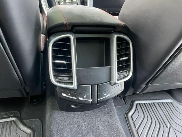 2017 Porsche Cayenne GTS