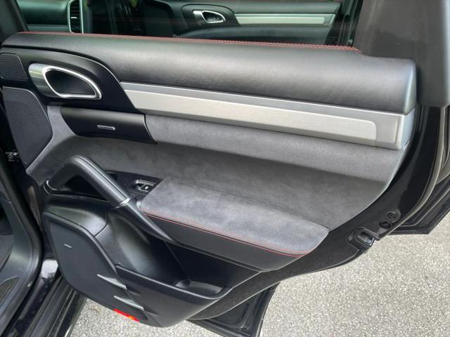 2017 Porsche Cayenne GTS