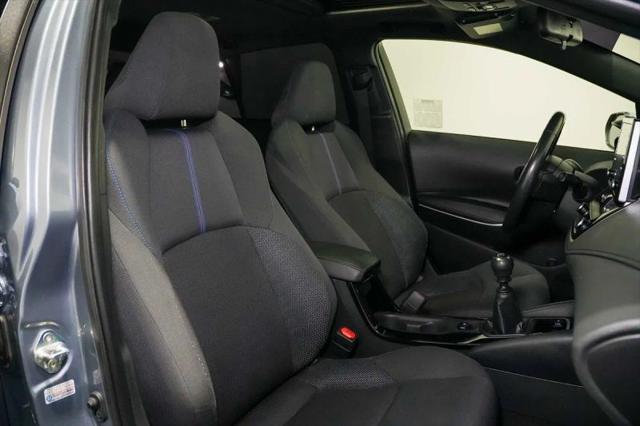 2020 Toyota Corolla SE  6MT