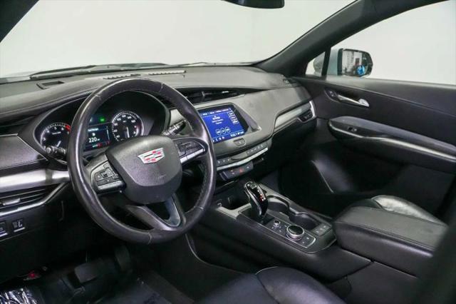 2023 Cadillac XT4 FWD Premium Luxury