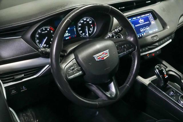 2023 Cadillac XT4 FWD Premium Luxury
