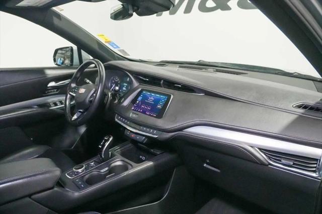 2023 Cadillac XT4 FWD Premium Luxury
