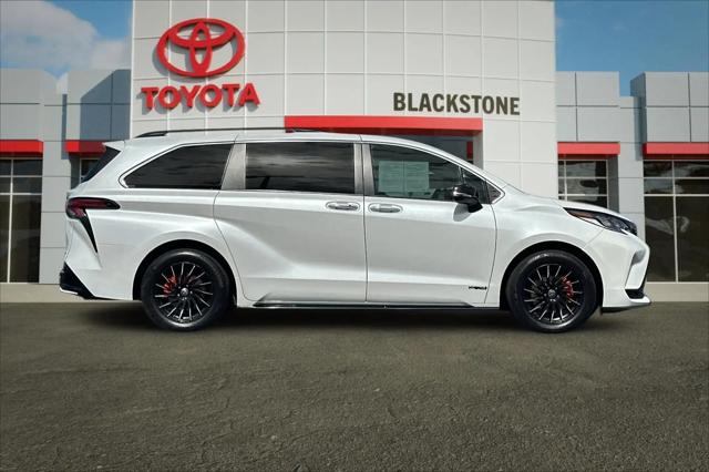 2023 Toyota Sienna 25th Anniversary Edition