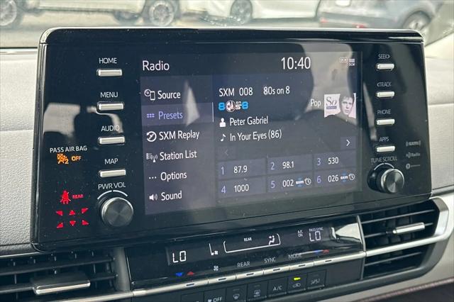 2022 Toyota Sienna LE