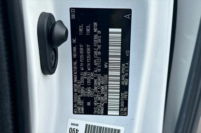 2022 Toyota Sienna LE