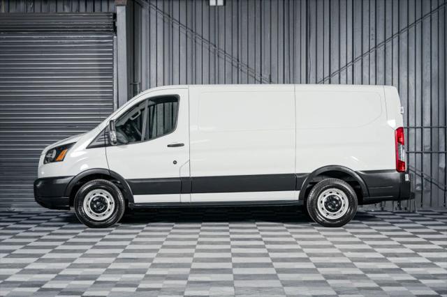 2019 Ford Transit w/60/40 Side Door w/RWB