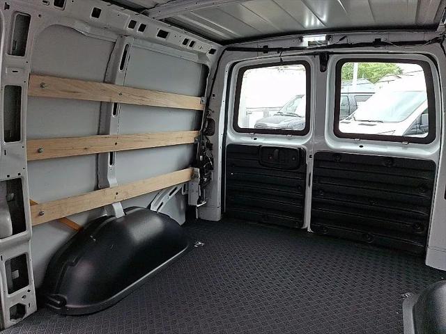 2024 GMC Savana Cargo RWD 2500 Regular Wheelbase Work Van