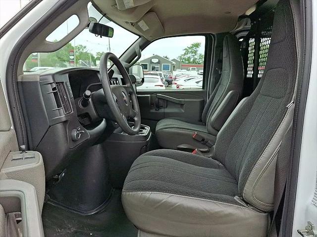 2024 GMC Savana Cargo RWD 2500 Regular Wheelbase Work Van