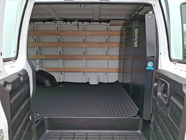 2024 GMC Savana Cargo RWD 2500 Regular Wheelbase Work Van