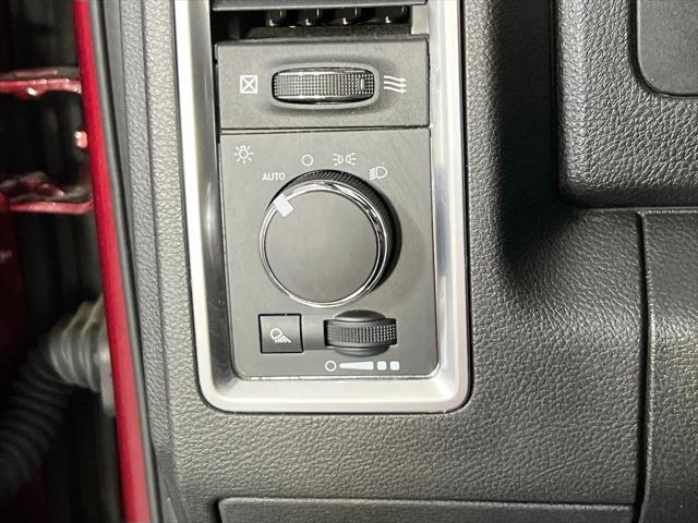 2022 Ram 1500 Classic Warlock Quad Cab 4x4 6'4" Box